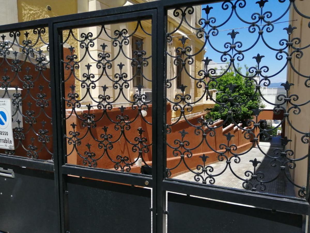 Quarantacinque Ospitalita Otel Cagliari Dış mekan fotoğraf